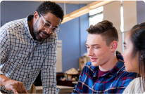  Giảng dạy và học thuật