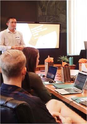 Tổ chức tuyển dụng